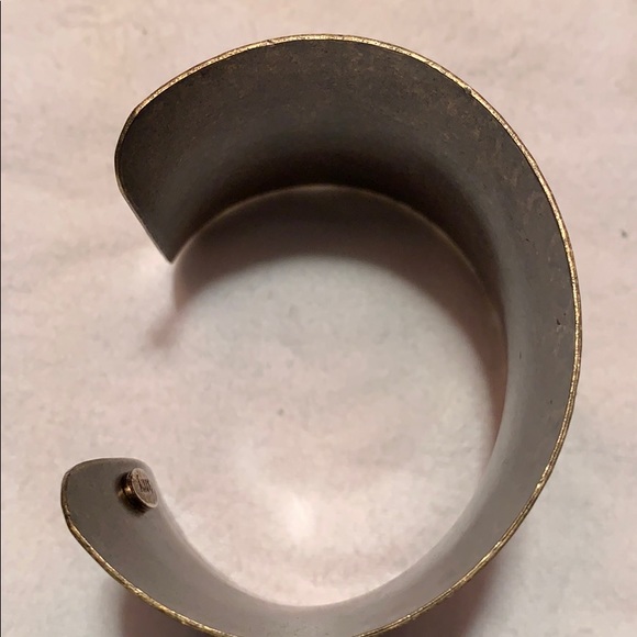 Bronze cuff bracelet - Picture 2 of 3